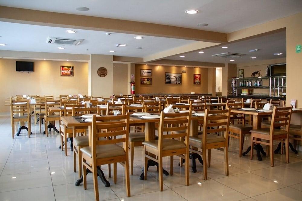 Travel Inn Fenix 카보프리우 외부 사진
