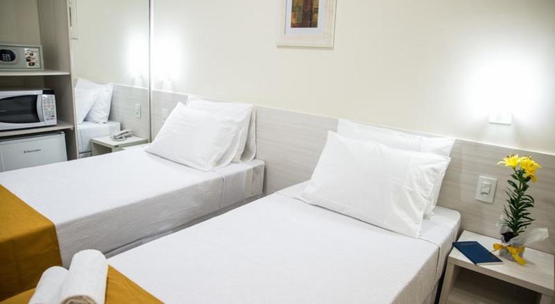 Travel Inn Fenix 카보프리우 외부 사진